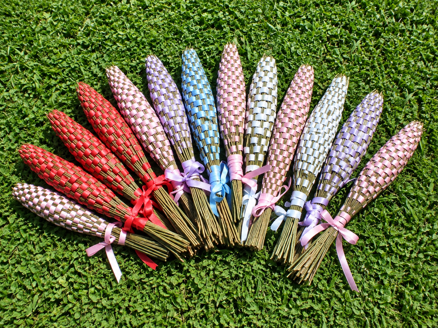 Ramos y productos artesanales de lavanda para el hogar